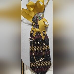 Elegant Yellow/Gold and Multicolor Ladies Necklace with Chain Detail